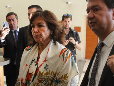 Ministra Krauss interpone querella contra asesor de diputada por robo de computador