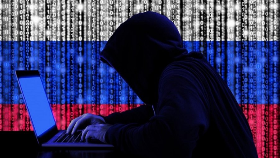 Encarcelan en España a informático ruso de hackear campaña presidencial de Estados Unidos