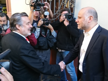 Guillier se reúne con directiva del PS tras ser proclamado candidato por el Comité Central