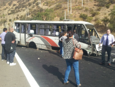 Colisión vehicular deja más de 10 lesionados en ruta 68 dirección a Valparaíso