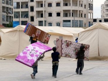 Guerra en Siria: Inician evacuación de poblaciones sitiadas por fuerzas rebeldes y del gobierno