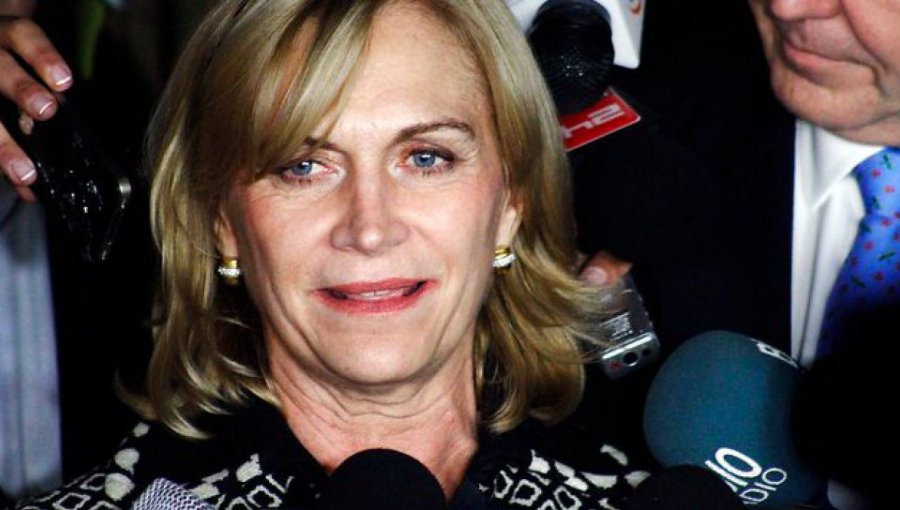 Evelyn Matthei interpone demanda contra el MOP por desborde del río Mapocho