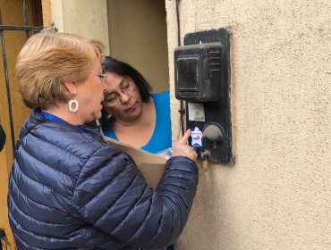 Bachelet se aboca a su labor de censista: Dijo que desconoce cómo va la afluencia de encuestadores