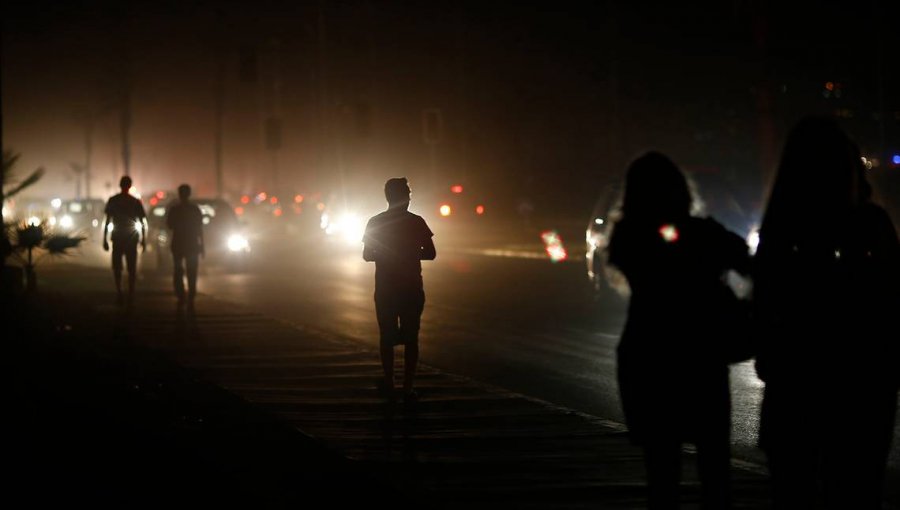 Corte de luz afecta a diversas comunas de la Región Metropolitana
