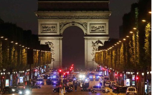 Estado Islámico reivindica ataque terrorista en los Campos Elíseos en París