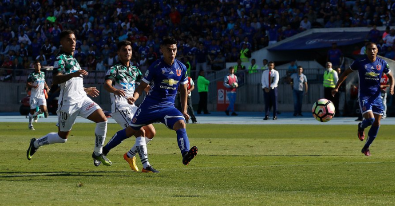 La U vence a Wanderers y alcanza temporalmente a Colo-Colo en la cima del Clausura