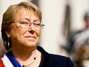 Cadem: Aprobación de Bachelet sigue al alza y alcanza nivel más alto desde mayo de 2016