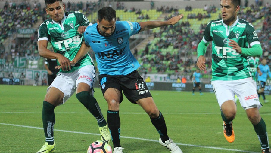 Deportes Iquique alcanza a los líderes tras igualar ante Wanderers en el puerto