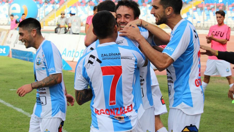 Antofagasta asegura su permanencia con triunfo ante Audax Italiano