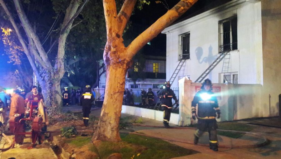 Incendio en Hogar de Ancianos de Providencia termina con dos fallecidos