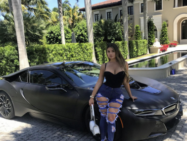 Nuevas imágenes de Anastasia Kvitko: La Kim Kardashian rusa