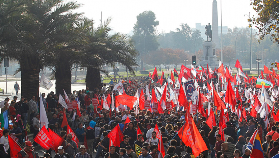 Con una CUT dividida se celebró el Día del Trabajador en la capital