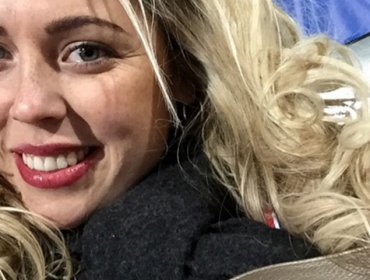 Daniela Aránguiz se luce en una sangrienta sesión de fotos
