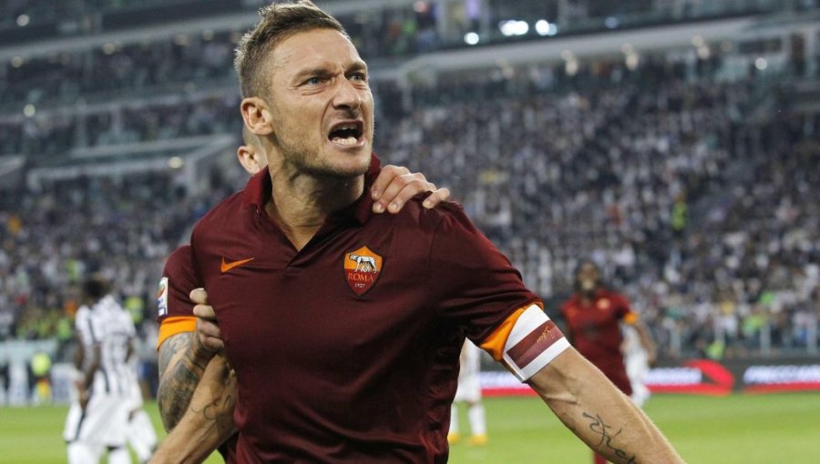 Francesco Totti se retira del fútbol tras finalizar la temporada