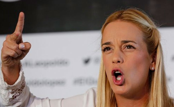 Lilian Tintori llama a la Presidenta Bachelet a "alzar la voz" por Venezuela