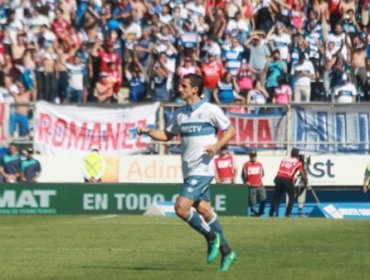 Después de tres años, Mirosevic sería titular en Universidad Católica