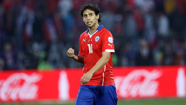 Jorge Valdivia se lesiona en Emiratos Árabes y preocupa a Juan Antonio Pizzi