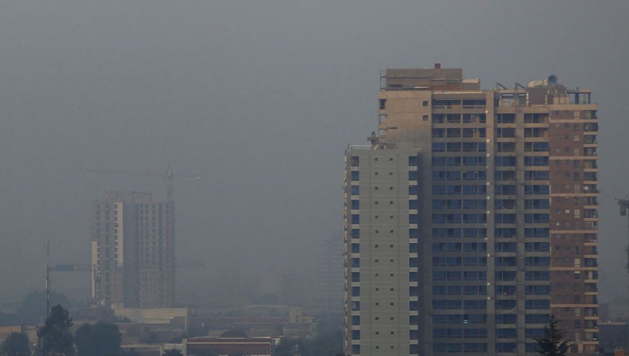 Mala calidad del aire en Santiago: Intendencia decreta Alerta Ambiental