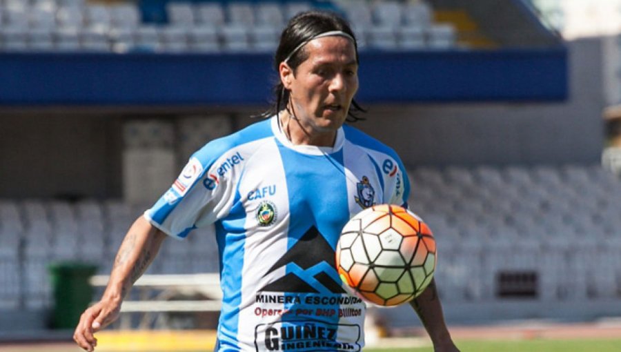 Hugo Droguett y choque ante Colo-Colo: “No nos caería mal un incentivo de la U”