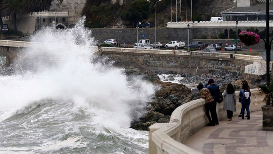 Armada informa que sistema frontal provocará marejadas en la costa