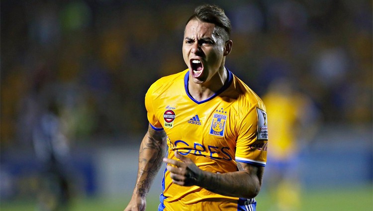 Eduardo Vargas desmiente supuesta pelea con un compañero de equipo