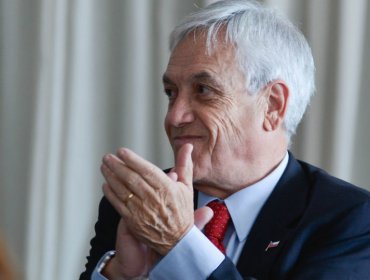 Piñera presenta equipos programáticos de su campaña presidencial