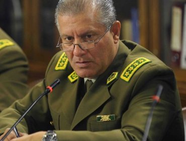 General Villalobos apunta a ex jefe de finanzas de manejar los gastos reservados