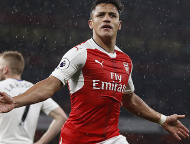 Alexis Sánchez se luce con un doblete en el triunfo del Arsenal