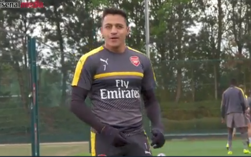 Alexis Sánchez es humillado por compañero durante práctica del Arsenal