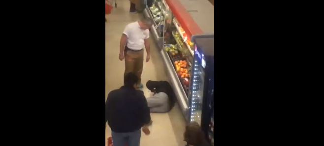 Video revela agresión de un funcionario de supermercado a un cliente en Viña del Mar