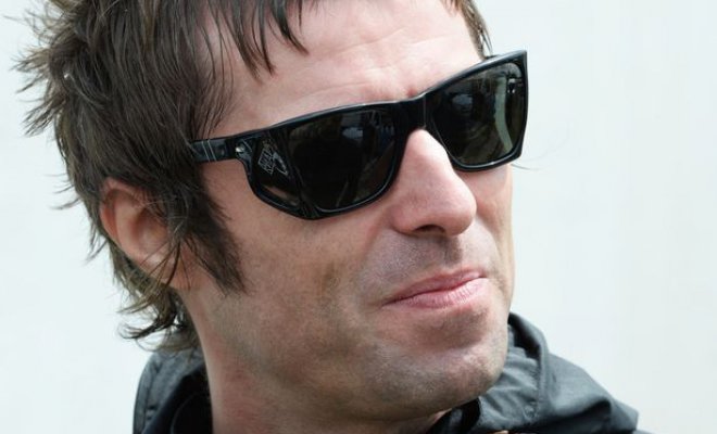Liam Gallagher realizará concierto a beneficio de las víctimas por el ataque en Manchester