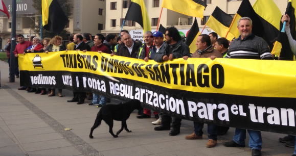 Marcha de taxistas se desarrolló de forma pacífica en contra de Uber y Cabify