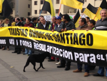 Marcha de taxistas se desarrolló de forma pacífica en contra de Uber y Cabify