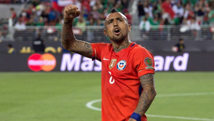 Vidal se despide con esta foto junto al plantel previo a viajar rumbo a Rusia