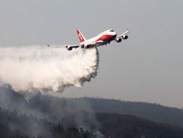 Conaf: Supertanker tuvo efectividad de tan sólo 13% en el combate de los incendios