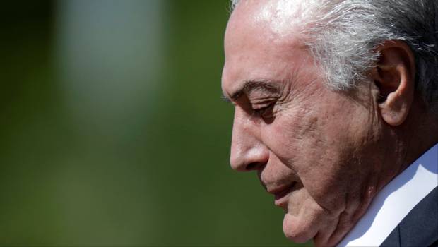 Justicia Electoral de Brasil absuelve a Michel Temer y evita su destitución