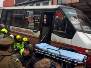 Trágica muerte sufre una mujer tras ser arrollada por una micro en Temuco