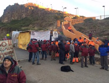 Dos trabajadores se encuentran atrapados tras derrumbe en Mina Cerro Bayo