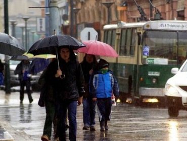 Sistema frontal con lluvias y vientos afectará esta semana a gran parte del país