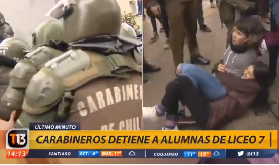 Periodista de Canal 13 es agredido por Carabineros en caótica manifestación en Providencia