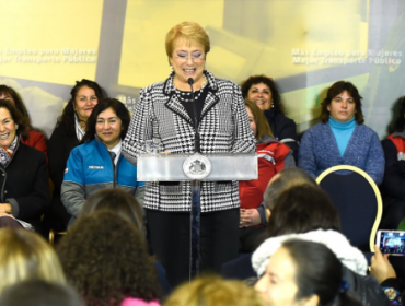 Picardía de Bachelet: Presidenta lanza frase en doble sentido en pleno discurso