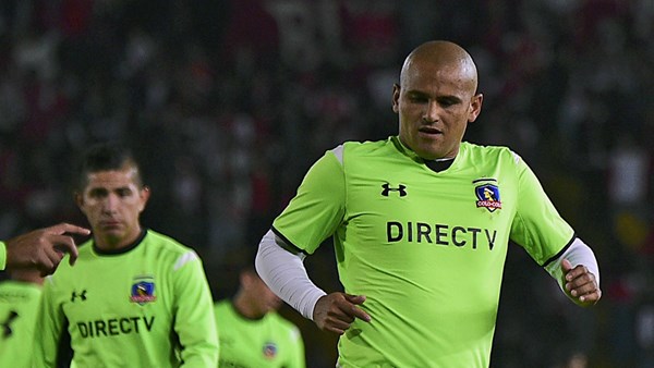 El Chupete Suazo, tras el retiro, vuelve al fútbol profesional