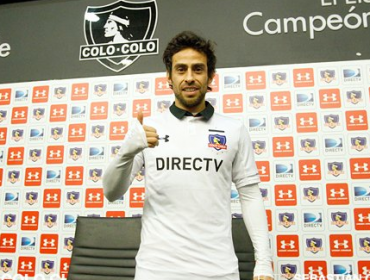 Jorge Valdivia fue presentado de manera oficial en Colo-Colo