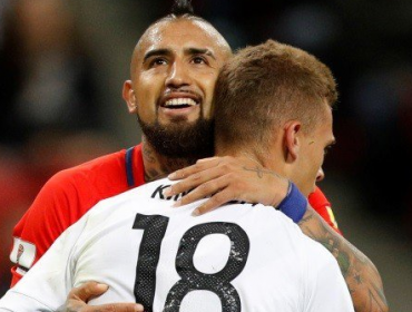 Vidal reitera dichos contra Bielsa y felicita a Sánchez por su histórico gol