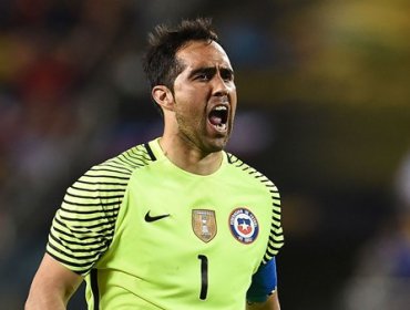 Claudio Bravo vuelve al arco de la Selección chilena