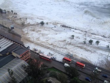 Valparaíso y Viña del Mar sufren graves destrozos por paso de Sistema Frontal