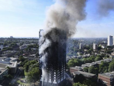 Niño de 5 años, identificado como la víctima más joven del incendio en edificio de Londres