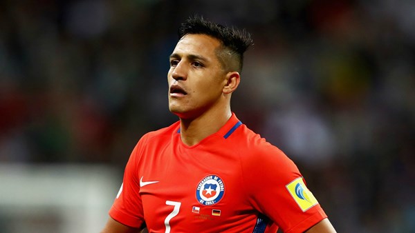 El saludo de Arsenal para Alexis pensando en la semifinal