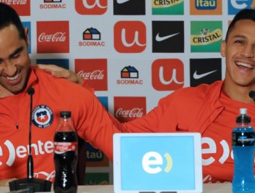 Alexis Sánchez se toma la conferencia de prensa de la Roja: Revívela aquí