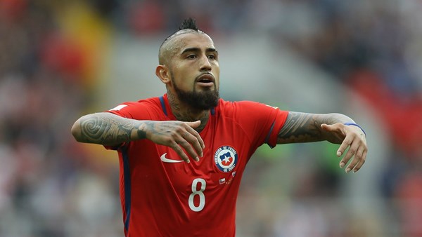 Arturo Vidal calienta la final ante Alemania desde temprano